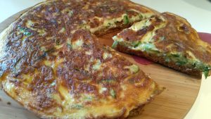 Frittata di zucchine su letto di pane integrale